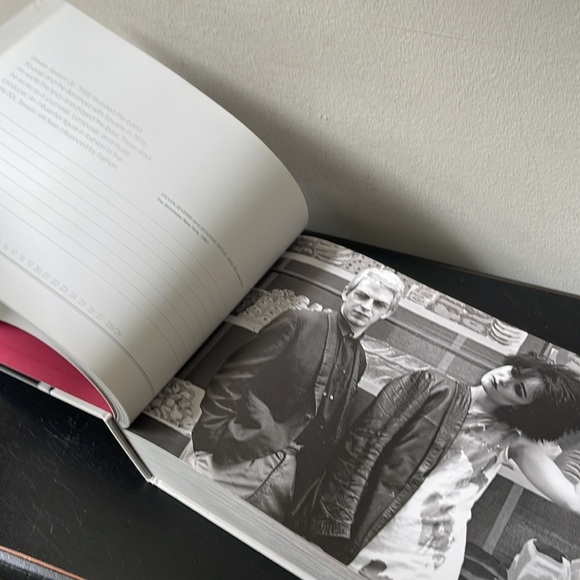 A year in fashion a look a day coffee table book - Picture 6 of 15